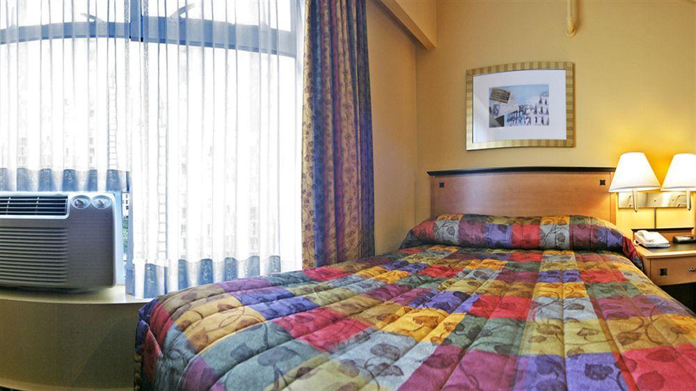 Howard Johnson By Wyndham Vancouver Downtown Экстерьер фото
