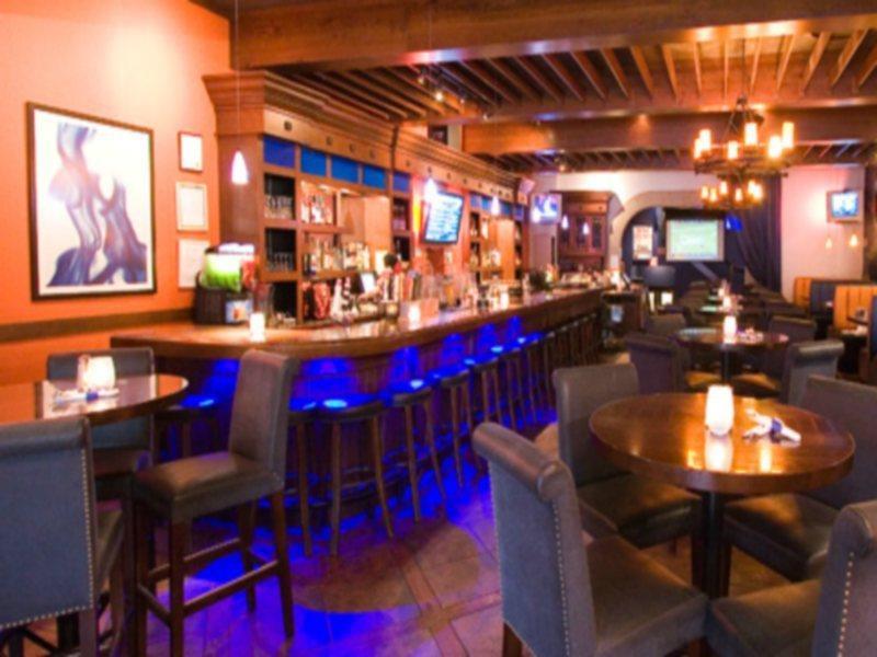 Howard Johnson By Wyndham Vancouver Downtown Экстерьер фото