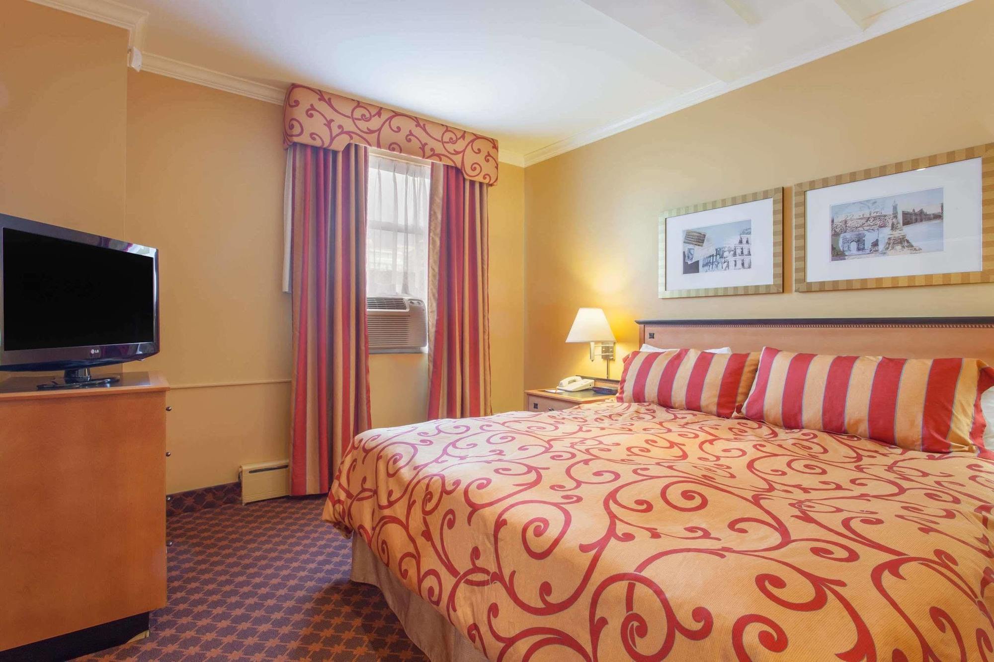 Howard Johnson By Wyndham Vancouver Downtown Экстерьер фото