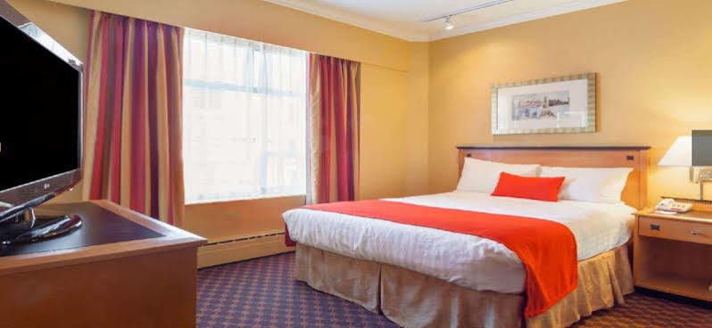 Howard Johnson By Wyndham Vancouver Downtown Экстерьер фото